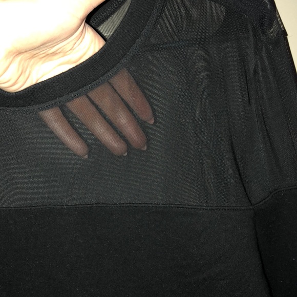 Nice pullover - Picture 2 of 2